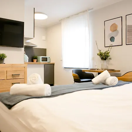 Bonquartier - Luxapt-haus - 11 Personen In 5 Mit Voll Ausgestatteten Kuechen, Klimaanlagen Und Parkplaetzen Sankt Augustin