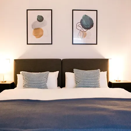 Bonquartier - Luxapt-haus - 11 Personen In 5 Mit Voll Ausgestatteten Kuechen, Klimaanlagen Und Parkplaetzen Holiday home Sankt Augustin