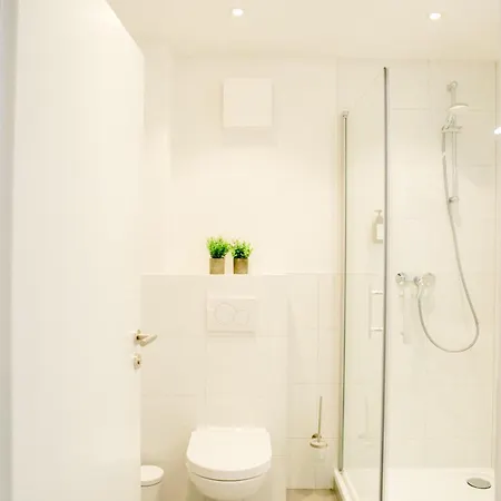 Bonquartier - Luxapt-haus - 11 Personen In 5 Mit Voll Ausgestatteten Kuechen, Klimaanlagen Und Parkplaetzen בית נופש *