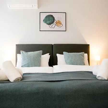 Dom wakacyjny Bonquartier - Luxapt-haus - 11 Personen In 5 Mit Voll Ausgestatteten Kuechen, Klimaanlagen Und Parkplaetzen Sankt Augustin