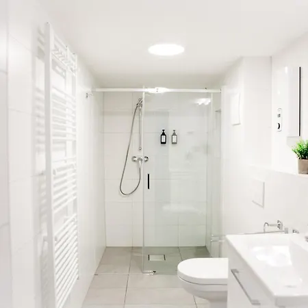 Bonquartier - Luxapt-haus - 11 Personen In 5 Mit Voll Ausgestatteten Kuechen, Klimaanlagen Und Parkplaetzen בית נופש